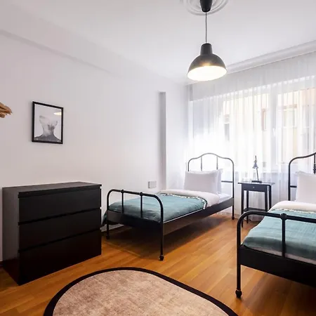 Centrally Located Sleek And Modern Flat In Sisli *